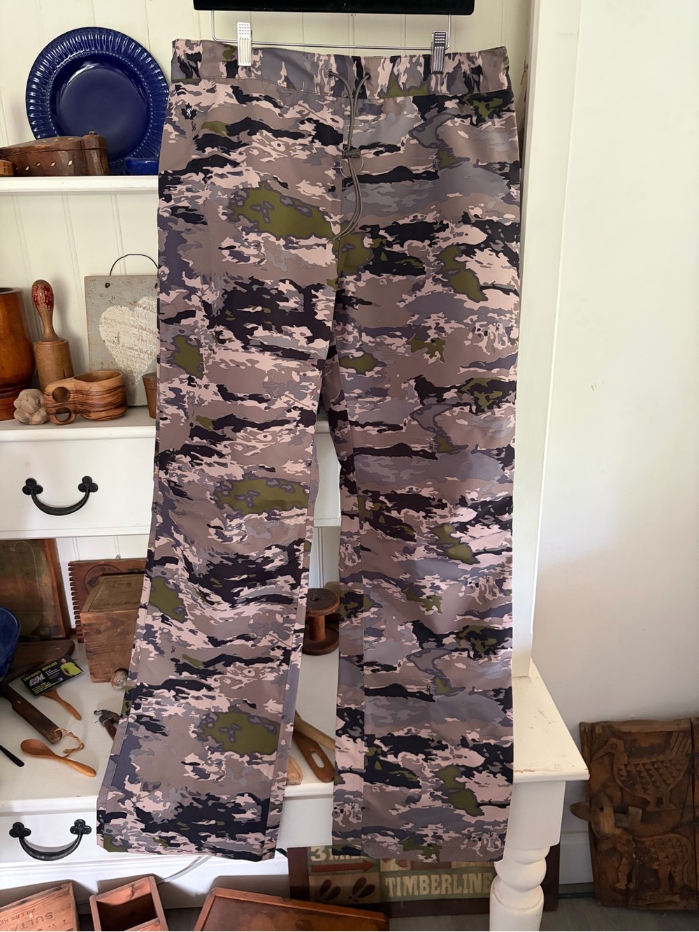 Browning NWOT Camo Drawstring Rain  Pants in Taupe, Olive & Black